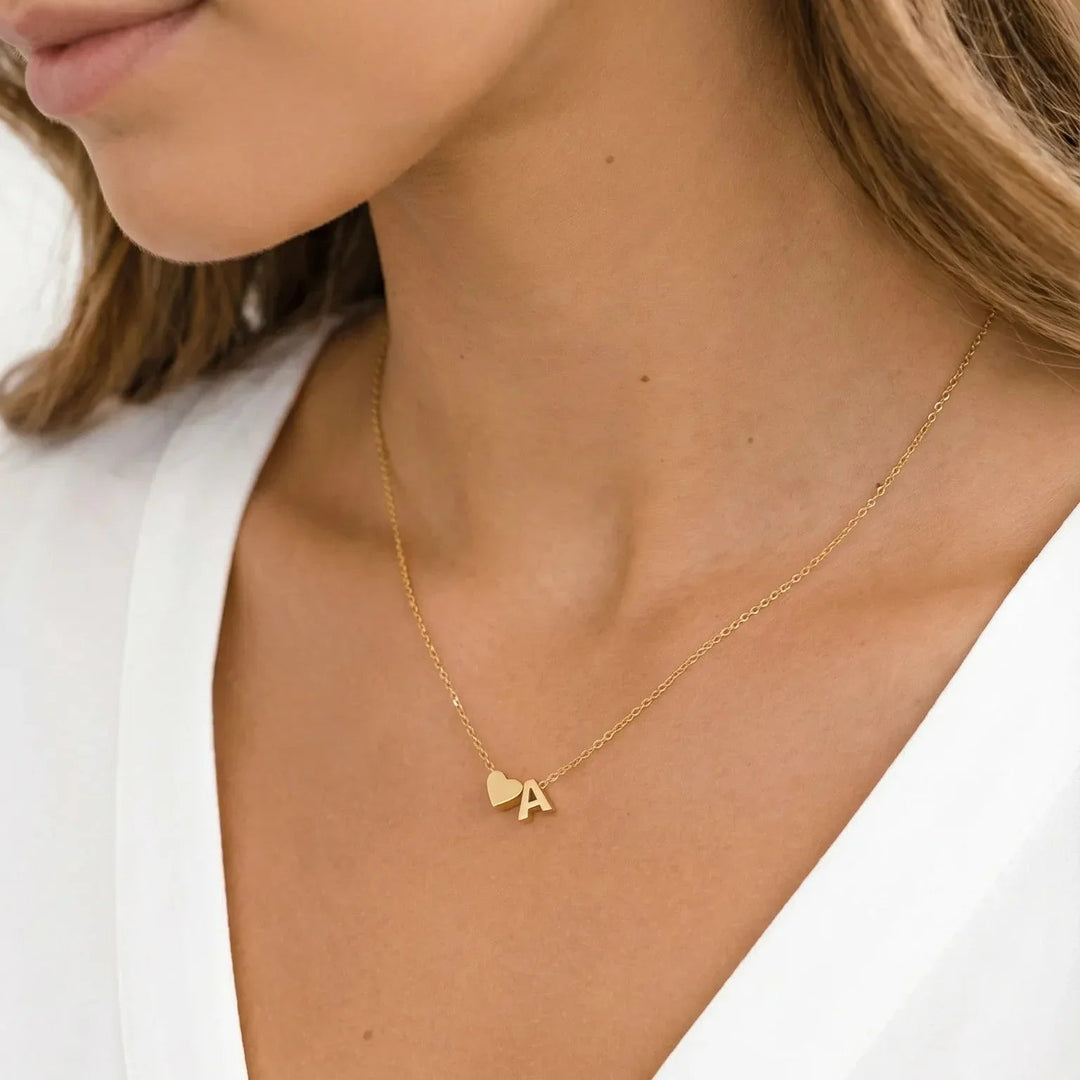 COLLAR CORAZÓN INICIAL