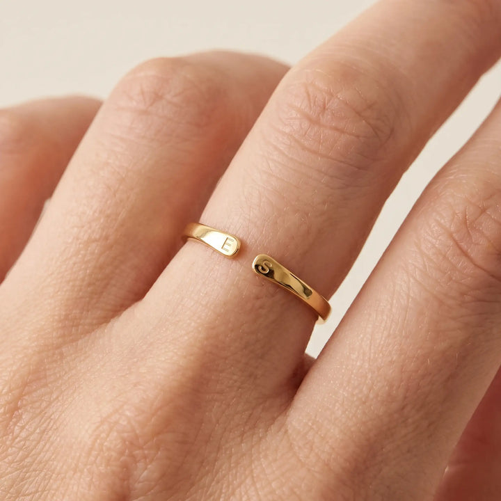 Anillo Contigo en la mano